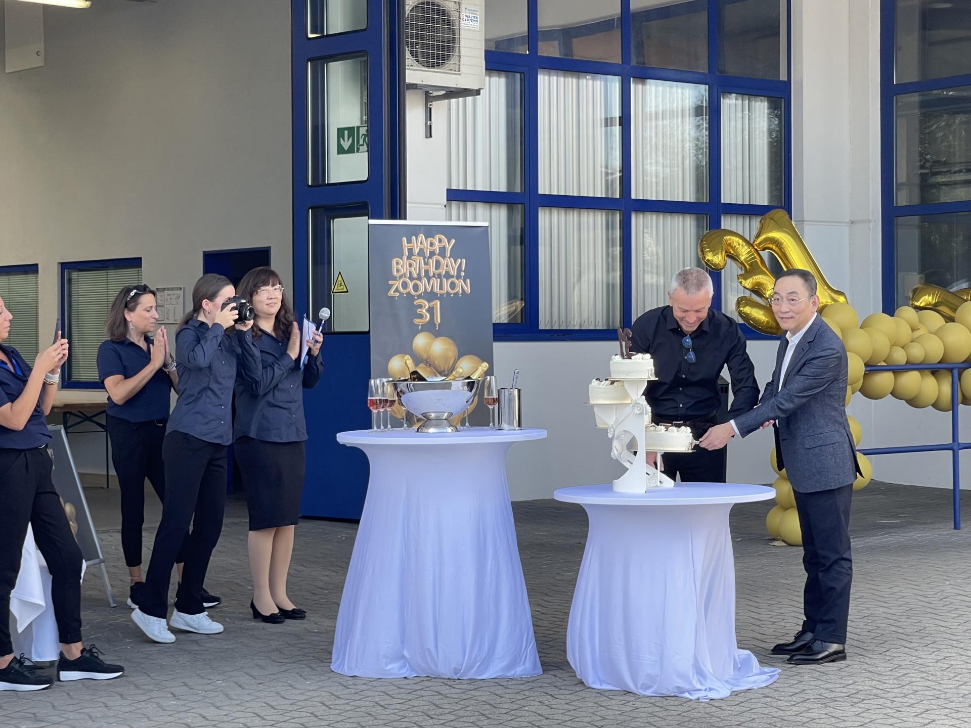 世界杯投注-世界杯足球投注平台 世界杯投注平台支持全程赛事竞猜,数据同步、赔率实时更新,是球迷畅玩世界杯足球投注的理想选择。