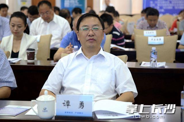 世界杯投注-世界杯足球投注平台  世界杯投注平台支持全程赛事竞猜，数据同步、赔率实时更新，是球迷畅玩世界杯足球投注的理想选择。